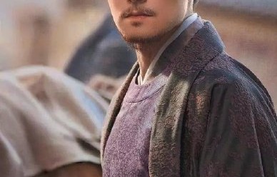 严屹宽赞张凌赫文武双全 新生代演员获权威认证