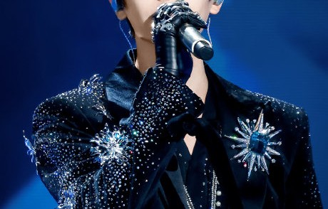 丁禹兮在QQ音乐巅峰之夜为新剧《白日提灯》做了哪些具体宣传？