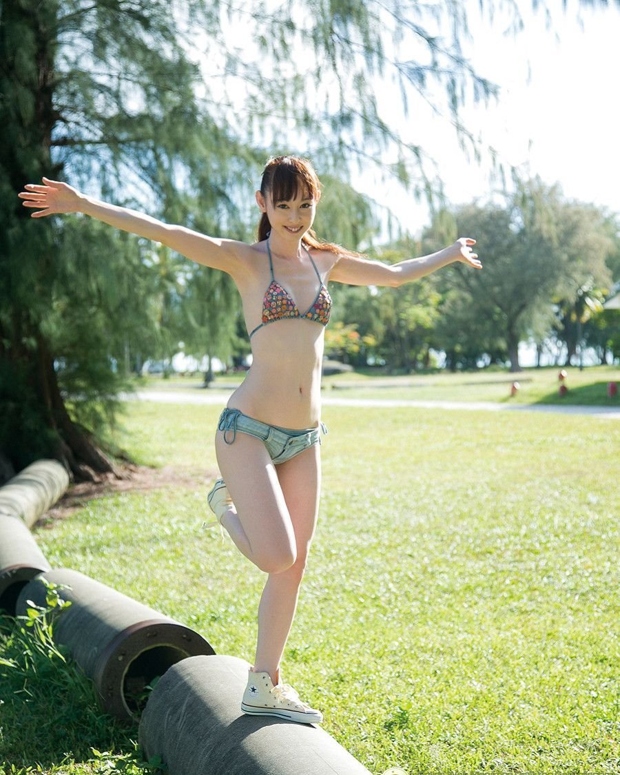 鞠婧祎月鳞绮纪预约近200万,预计4月1日在优酷独播