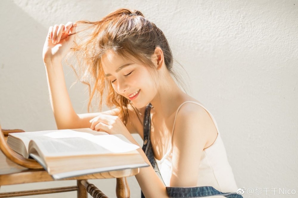 鞠婧祎月鳞绮纪预约近200万,预计4月1日在优酷独播