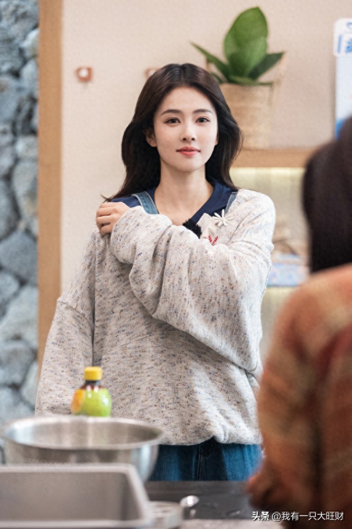 王传君武大靖惊喜空降《亲爱的客栈》，沈月为徐志胜拍出人生照片 