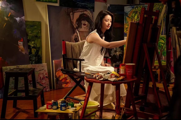 徐若晗在《夏花》中饰演何冉。 受访者供图