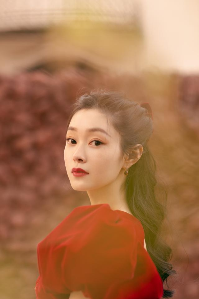 宋轶说自己算是比较有主见的人。 图片来自其工作室微博