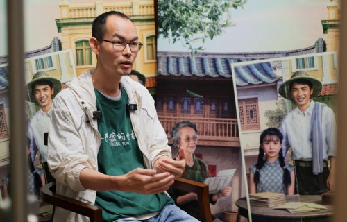 五一档电影《给阿嬷的情书》导演蓝鸿春：“有情有义”是对潮汕人的最高评价|带你去见我妈|羊城晚报|家庭|女性|小说