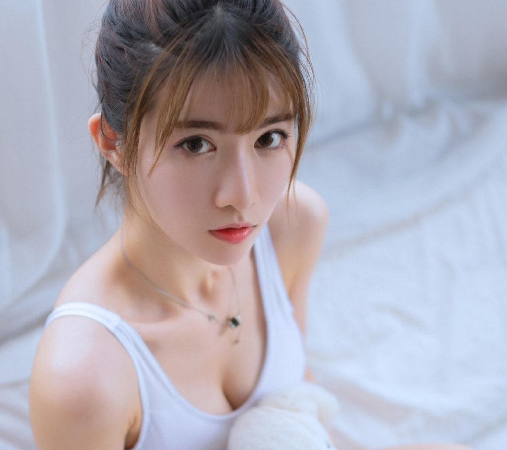 《白日提灯》剧情&角色:热巴化身绝美恶鬼,与陈飞宇上演禁忌恋