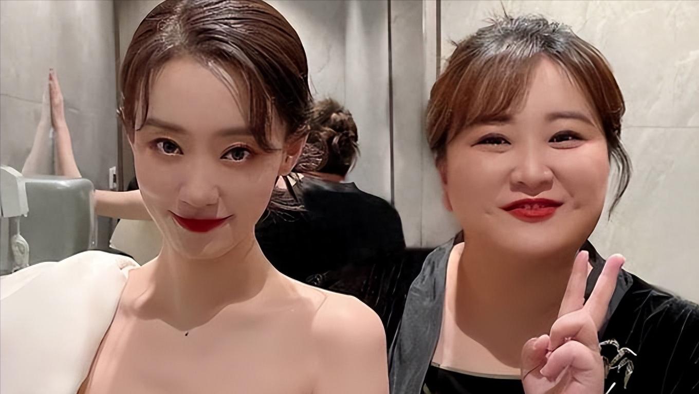 事实证明,吃完贾玲“红利”的张小斐,如今又回到了她的“怪圈”